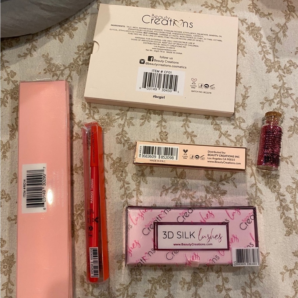 Beauty Creations Makeup Bundle - Picture 2 of 2